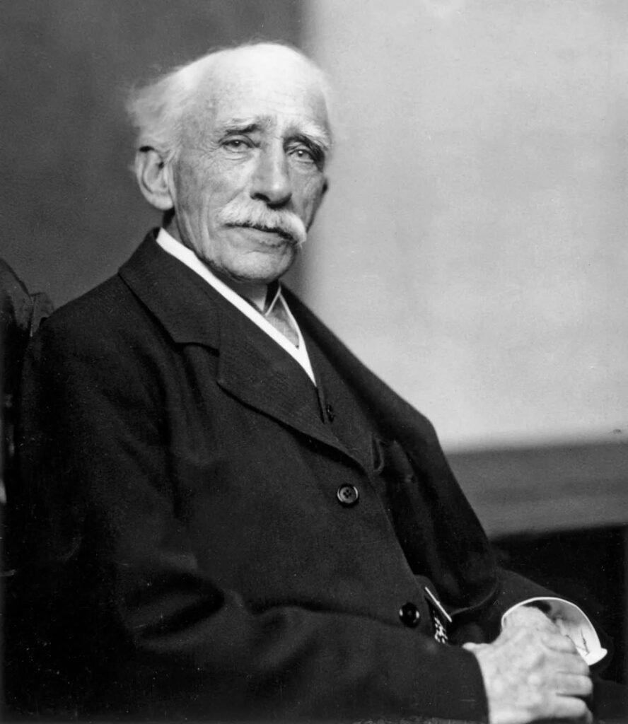 como aplicá-lo.

John Ambrose Fleming, no entanto, viu o potencial revolucionário nesse fluxo unidirecional!

誕生 O Nascimento da Válvula Termiônica (Diodo)
Em 1904, Fleming pegou esse conhecimento e criou um dispositivo prático: a Válvula Retificadora de Oscilação (ou, como é mais conhecida, o Diodo de Vácuo).

Como Funcionava? Era essencialmente uma lâmpada modificada. Tinha um filamento que, quando aquecido, emitia elétrons (emissão termiônica). Os elétrons fluíam para uma segunda placa (o ânodo) apenas quando esta estava positiva. Se o ânodo estivesse negativo, o fluxo era